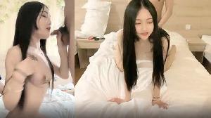 【3P極品小蘿莉】年輕人就是很敢玩样子好骚啊！。}